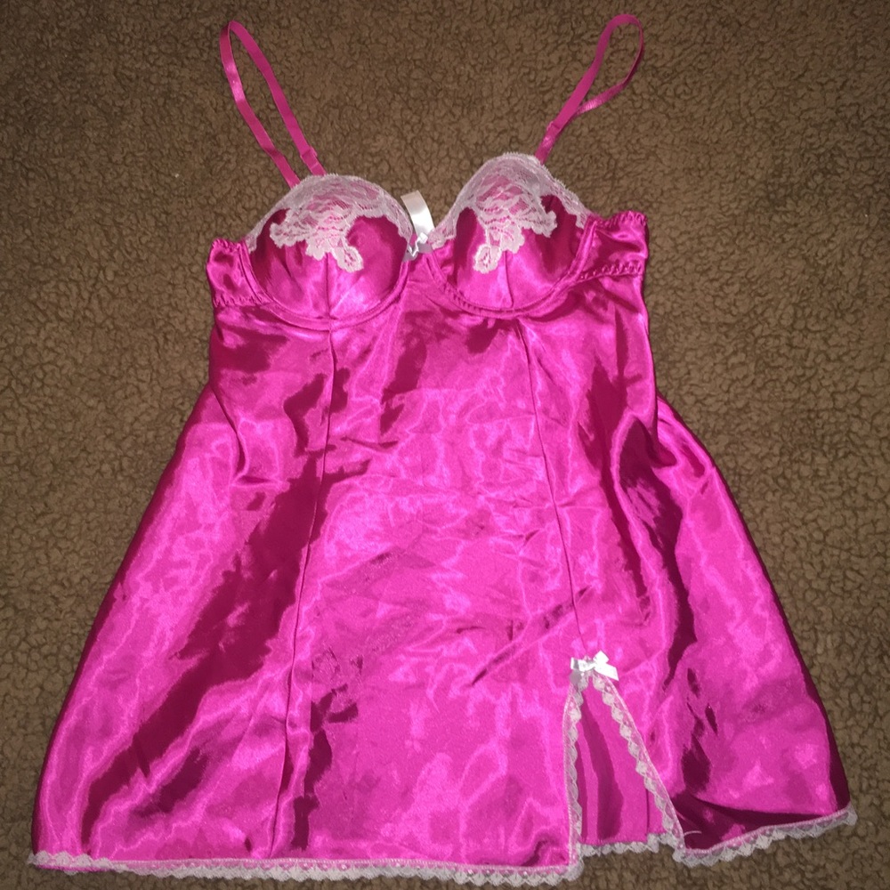 Lingerie pink